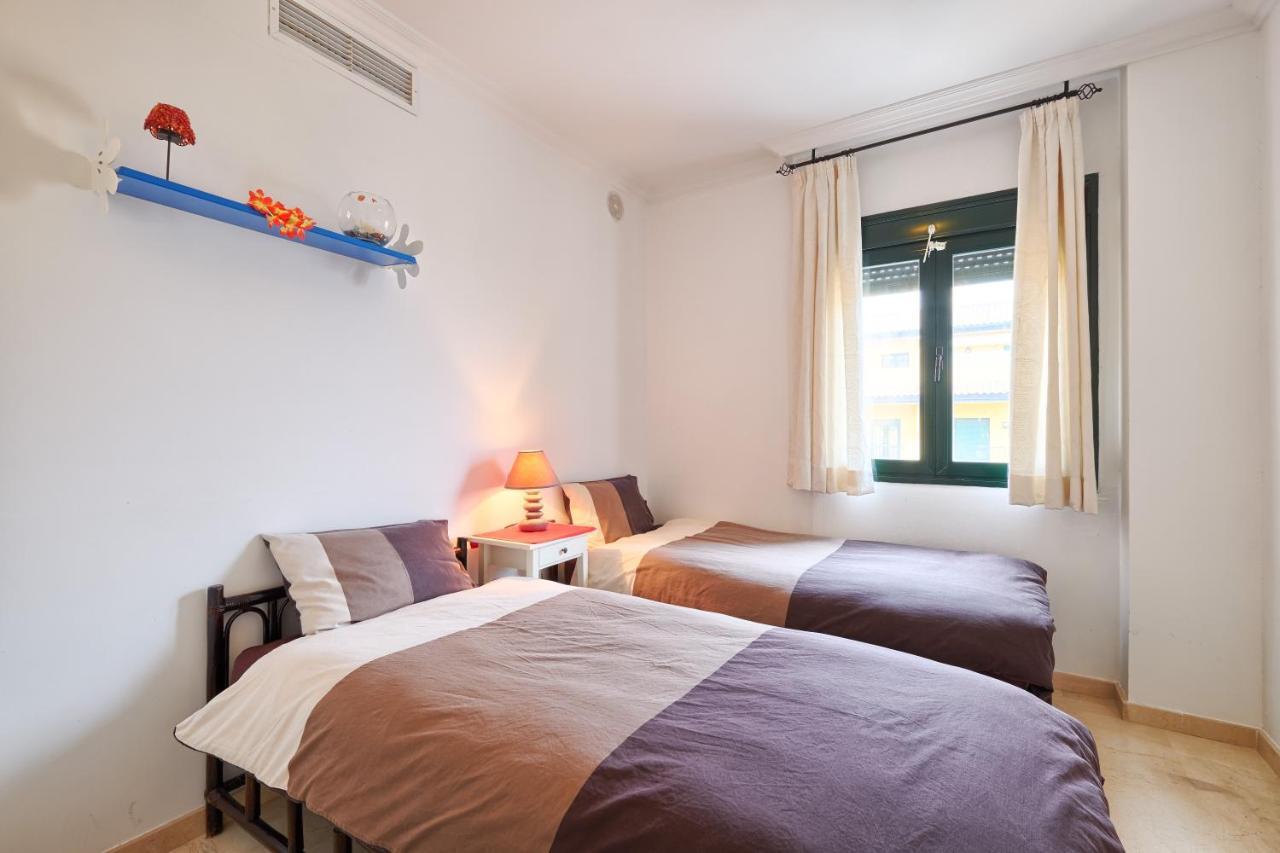 And Town Centre At Your Doorstep Appartement *