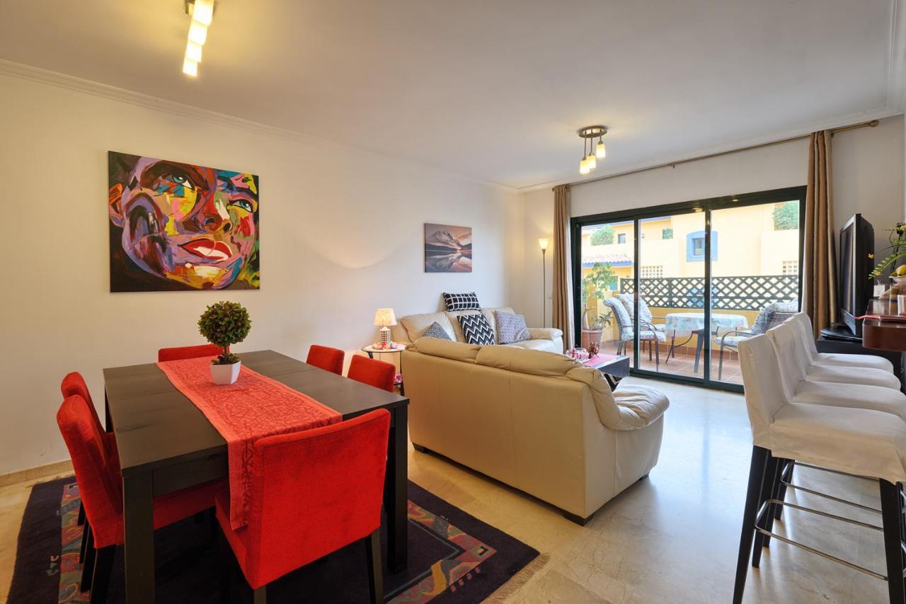 And Town Centre At Your Doorstep Appartement *